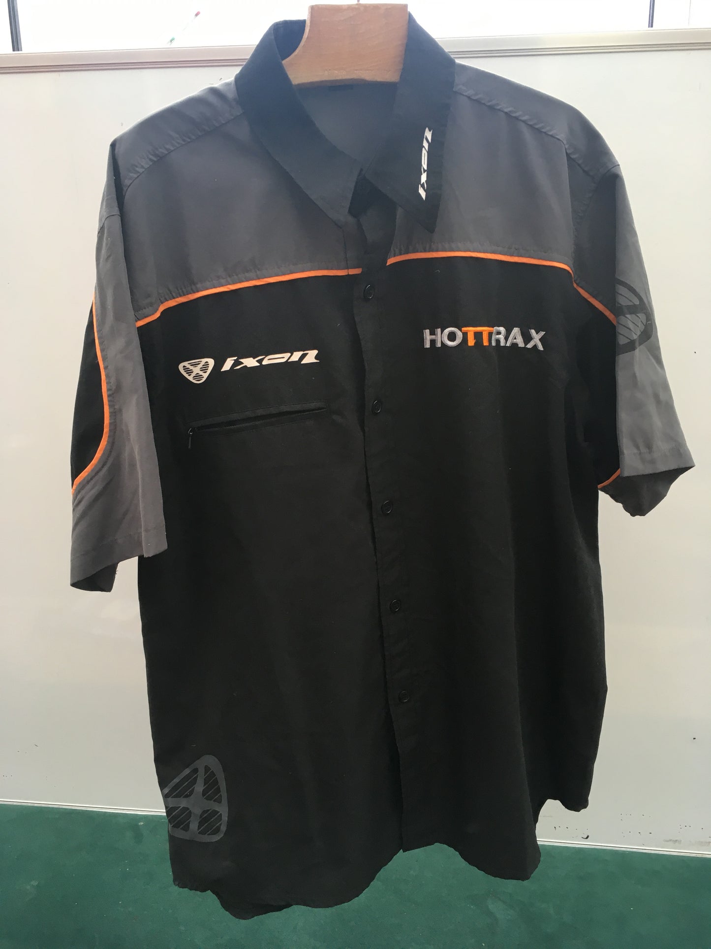 Motorsport memorabilia motorcycle team shirt - Hottrax Ixon